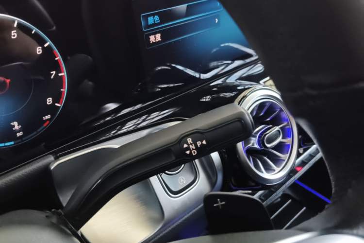 Used Mercedes-Benz GLB 2021 GLB 200 Dynamic Edition Gear Lever