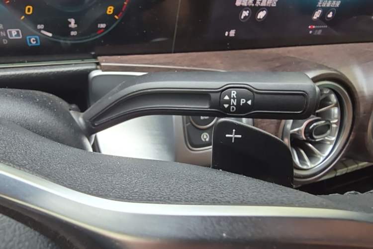 Used Mercedes-Benz GLB 2021 GLB 200 Fashion Model Gear Lever