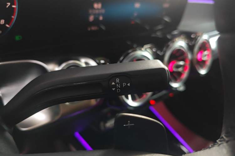 Used Mercedes-Benz GLB 2021 GLB 200 4MATIC Gear Lever