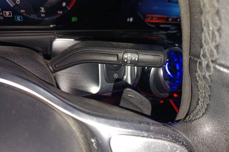 Used Mercedes-Benz GLB 2021 GLB 200 Dynamic Edition Gear Lever