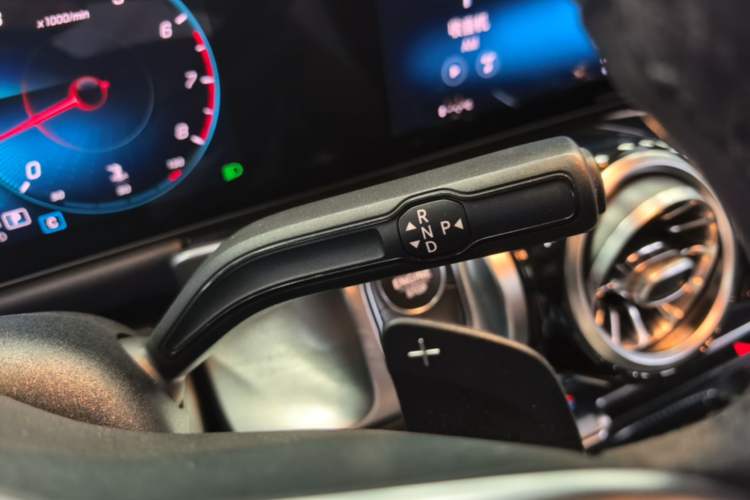 Used Mercedes-Benz GLB 2021 GLB 180 Fashion Model Gear Lever