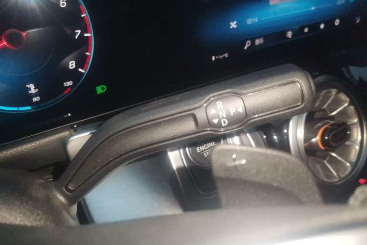 Used Mercedes-Benz GLB 2021 GLB 200 Dynamic Edition Gear Lever