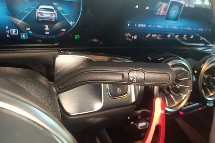 Used Mercedes-Benz GLB 2021 GLB 200 Dynamic Edition Gear Lever
