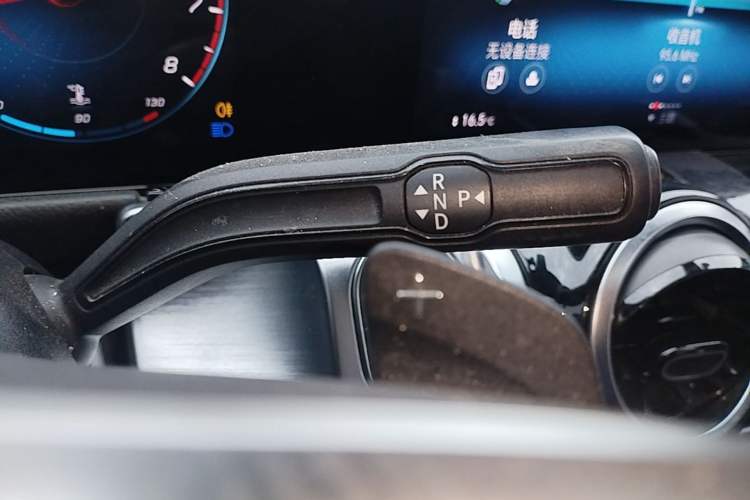 Used Mercedes-Benz GLB 2021 GLB 180 Dynamic Edition Gear Lever