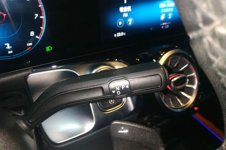 Used Mercedes-Benz GLB 2021 GLB 200 Fashion Model Gear Lever