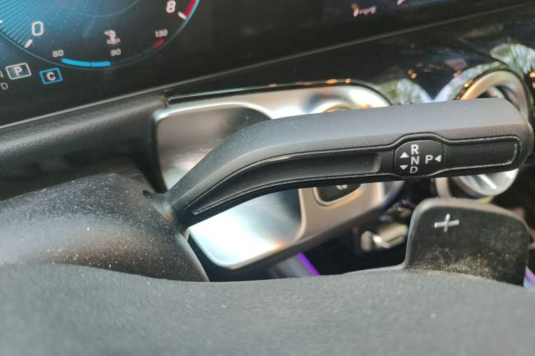 Used Mercedes-Benz GLB 2021 GLB 200 Dynamic Edition Gear Lever