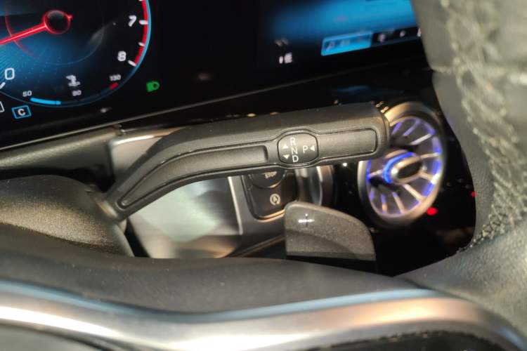 Used Mercedes-Benz GLB 2021 GLB 200 Dynamic Edition Gear Lever