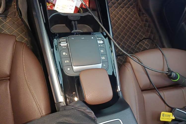 Used Mercedes-Benz GLB 2021 GLB 200 Dynamic Edition Gear Lever