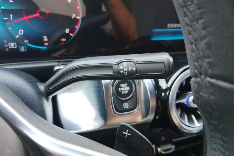 Used Mercedes-Benz GLB 2021 GLB 200 4MATIC Gear Lever
