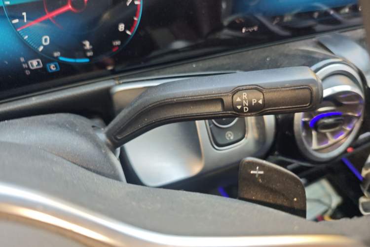 Used Mercedes-Benz GLB 2021 GLB 200 Fashion Model Gear Lever