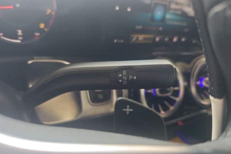 Used Mercedes-Benz GLB 2021 GLB 200 Fashion Model Gear Lever