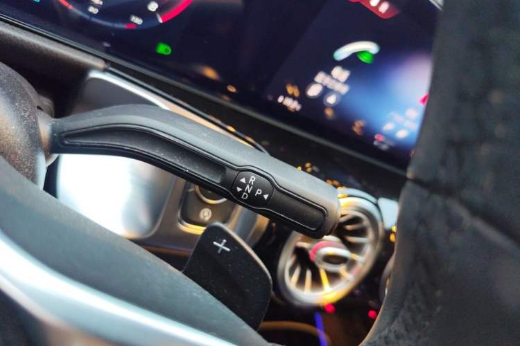 Used Mercedes-Benz GLB 2021 GLB 200 Dynamic Edition Gear Lever