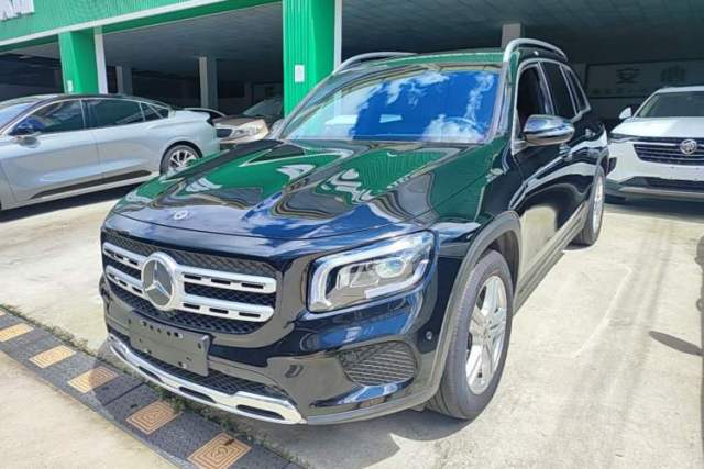 Ojetý Mercedes-Benz GLB 2021 GLB 200 Dynamic Edition