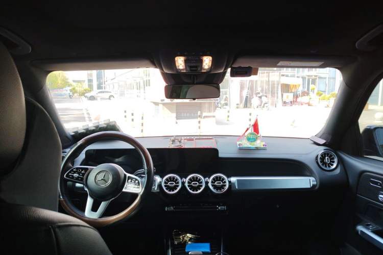 Used Mercedes-Benz GLB 2021 GLB 200 4MATIC Headliner
