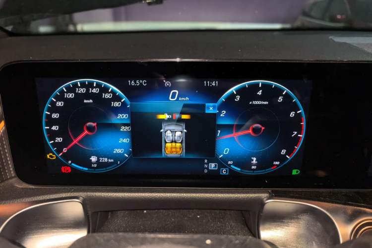 Used Mercedes-Benz GLB 2021 GLB 200 Dynamic Edition Instrument Cluster