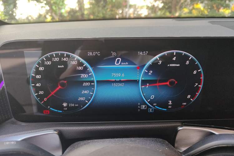 Used Mercedes-Benz GLB 2021 GLB 200 Dynamic Edition Instrument Cluster