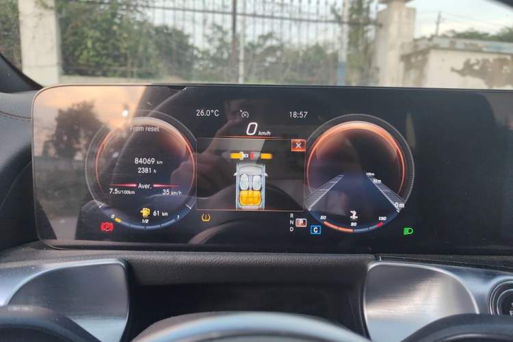 Used Mercedes-Benz GLB 2021 GLB 200 Dynamic Edition Instrument Cluster