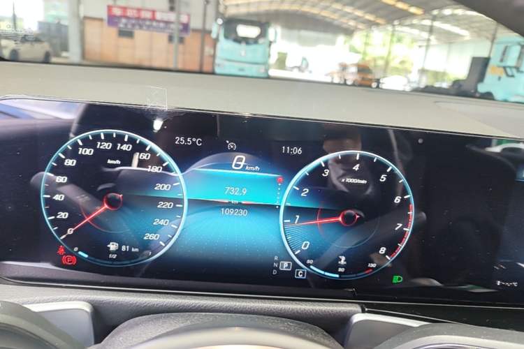 Used Mercedes-Benz GLB 2021 GLB 200 Dynamic Edition Instrument Cluster