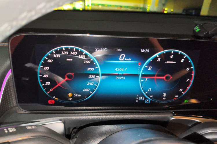 Used Mercedes-Benz GLB 2021 GLB 200 Dynamic Edition Instrument Cluster