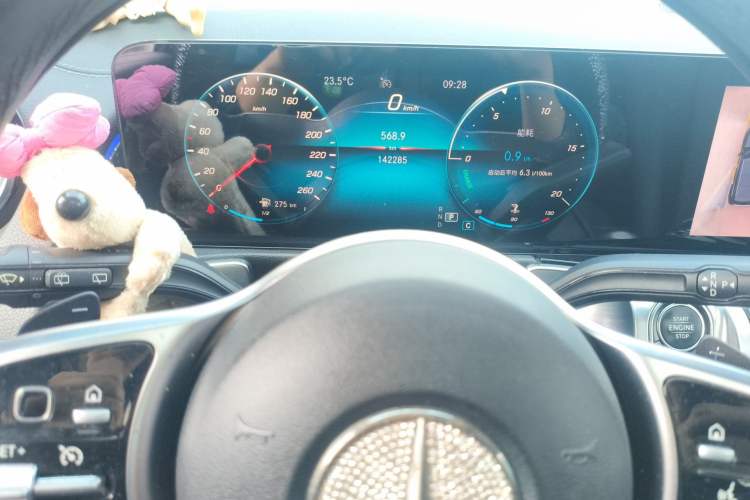 Used Mercedes-Benz GLB 2021 GLB 180 Dynamic Edition Instrument Cluster