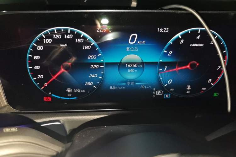 Used Mercedes-Benz GLB 2021 GLB 200 Dynamic Edition Instrument Cluster