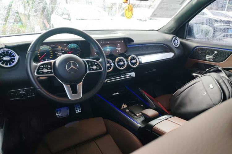 Used Mercedes-Benz GLB 2021 GLB 180 Dynamic Edition Interior 2