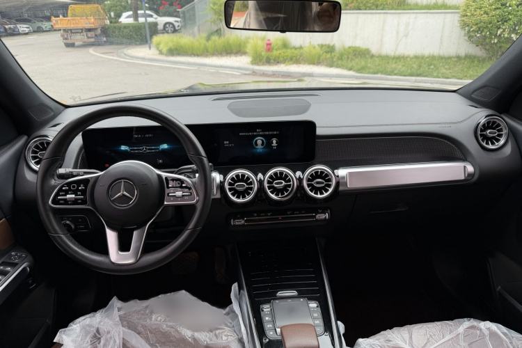Used Mercedes-Benz GLB 2021 GLB 200 Fashion Model Interior 2