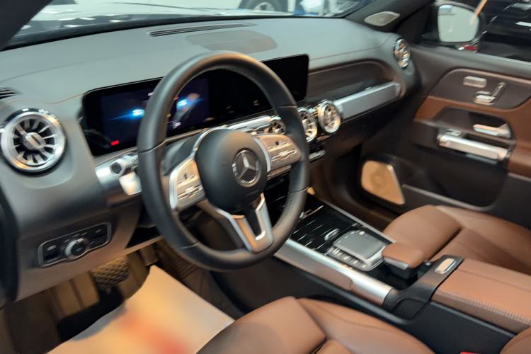 Used Mercedes-Benz GLB 2021 GLB 200 Fashion Model Interior 2