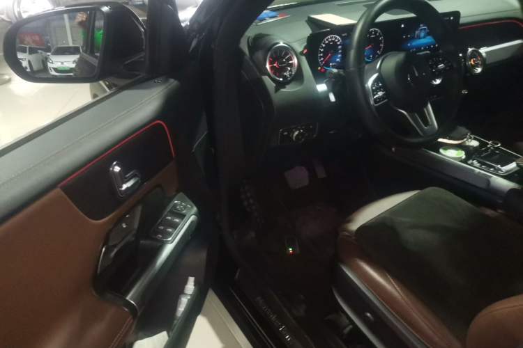Used Mercedes-Benz GLB 2021 GLB 200 Dynamic Edition Interior 3