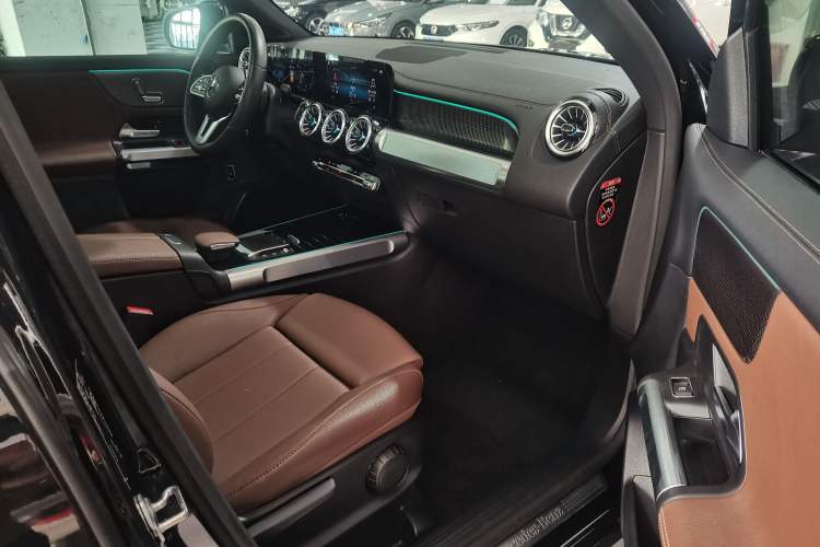 Used Mercedes-Benz GLB 2021 GLB 200 Dynamic Edition Interior 3