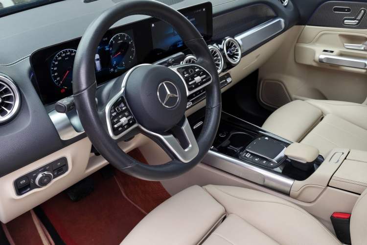 Used Mercedes-Benz GLB 2021 GLB 200 Fashion Model Interior 3