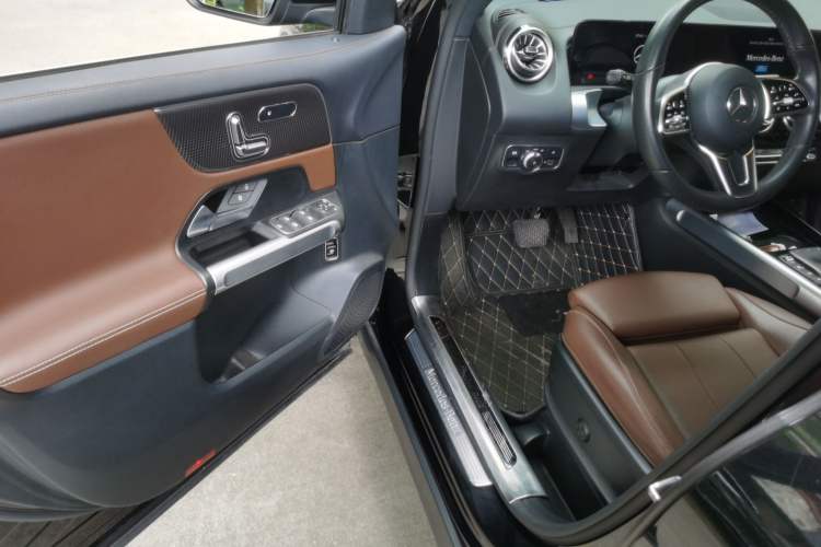 Used Mercedes-Benz GLB 2021 GLB 200 Fashion Model Interior 3