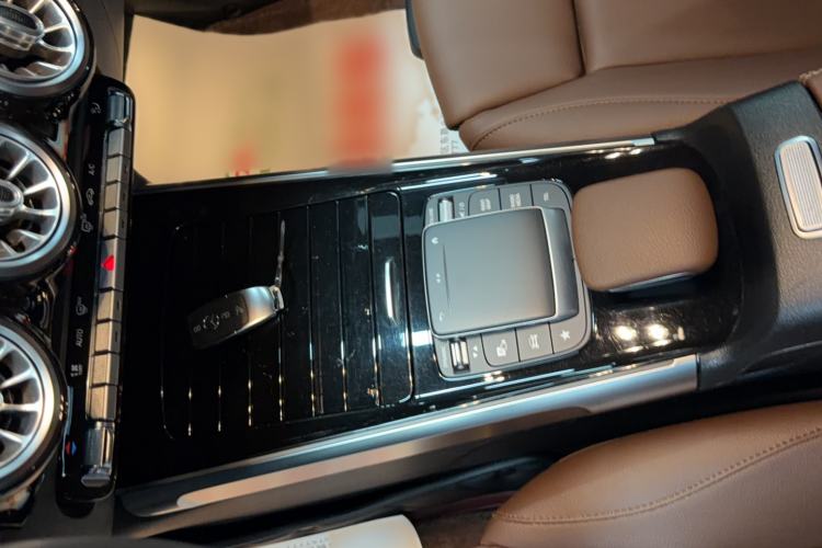 Used Mercedes-Benz GLB 2021 GLB 200 Fashion Model Interior 4