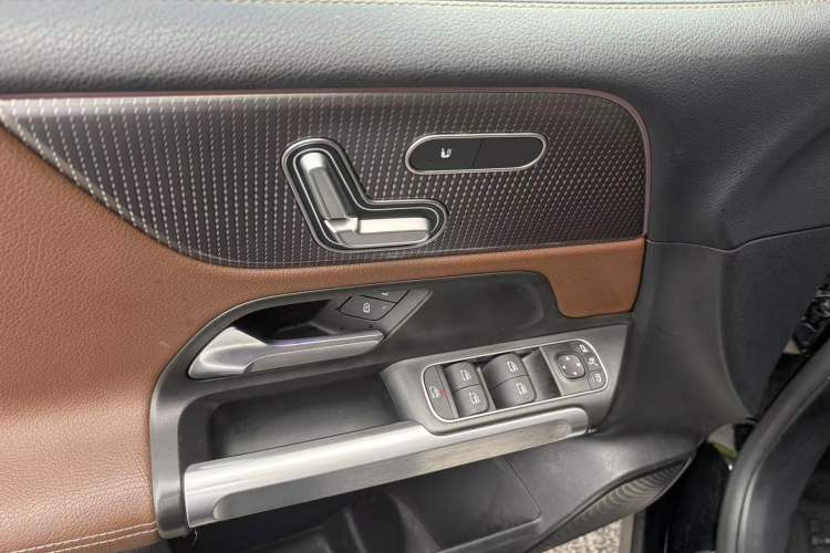 Used Mercedes-Benz GLB 2021 GLB 200 Fashion Model Interior 5
