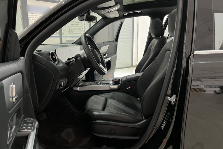 Used Mercedes-Benz GLB 2021 GLB 180 Dynamic Edition Interior 5