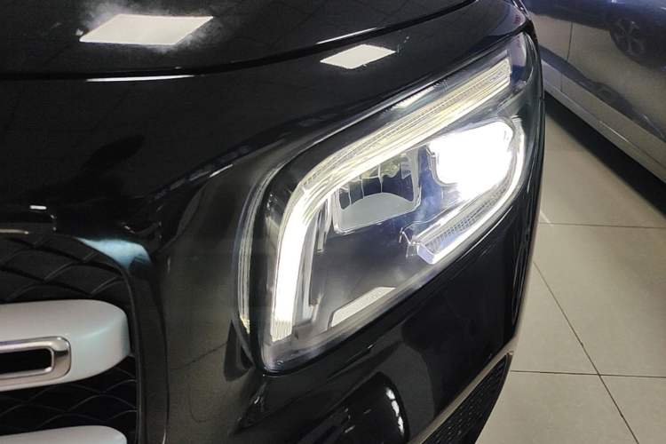 Used Mercedes-Benz GLB 2021 GLB 200 Fashion Model Left Front Headlight