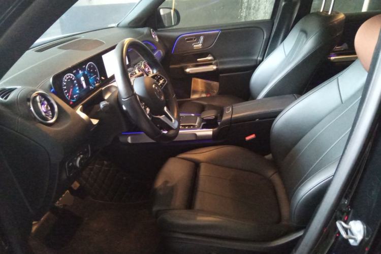 Used Mercedes-Benz GLB 2021 GLB 200 Fashion Model Left Front Seat