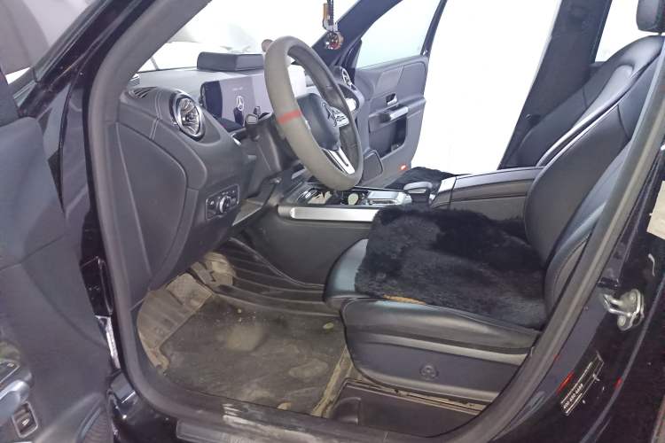Used Mercedes-Benz GLB 2021 GLB 200 Dynamic Edition Left Front Seat