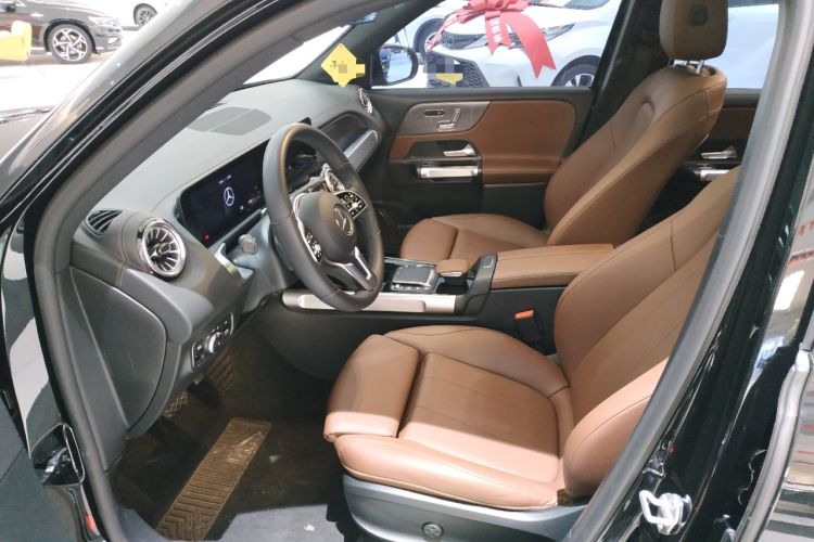 Used Mercedes-Benz GLB 2021 GLB 200 Fashion Model Left Front Seat