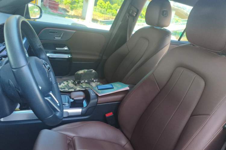 Used Mercedes-Benz GLB 2021 GLB 200 Fashion Model Left Front Seat