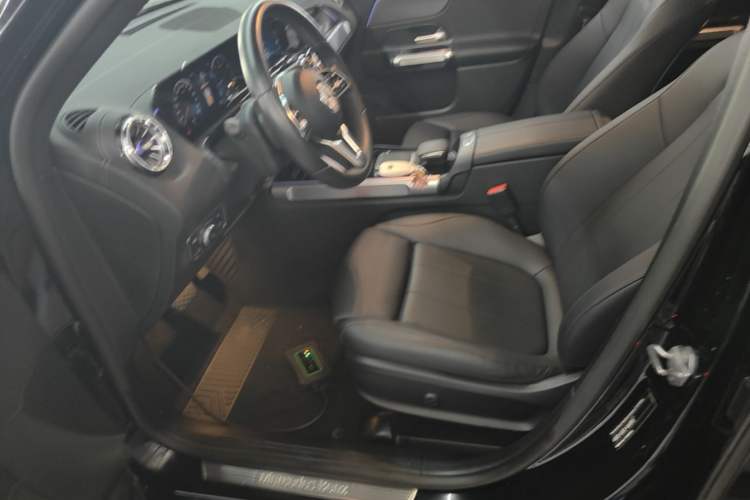 Used Mercedes-Benz GLB 2021 GLB 200 Dynamic Edition Left Front Seat