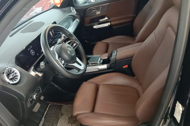 Used Mercedes-Benz GLB 2021 GLB 200 Fashion Model Left Front Seat
