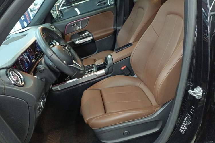 Used Mercedes-Benz GLB 2021 GLB 200 Fashion Model Left Front Seat