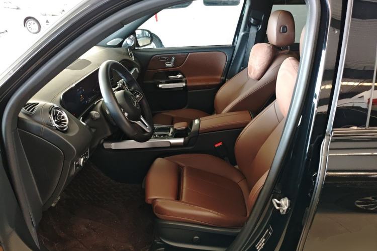 Used Mercedes-Benz GLB 2021 GLB 200 4MATIC Left Front Seat