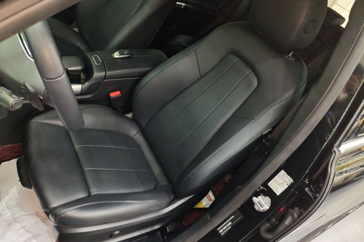 Used Mercedes-Benz GLB 2021 GLB 200 Fashion Model Left Front Seat