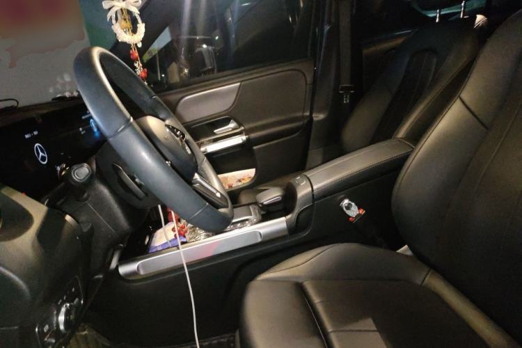 Used Mercedes-Benz GLB 2021 GLB 200 Dynamic Edition Left Front Seat