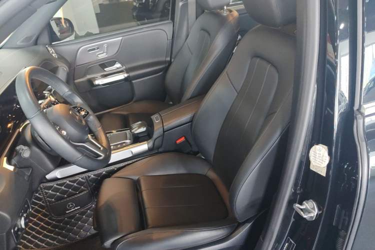 Used Mercedes-Benz GLB 2021 GLB 200 Fashion Model Left Front Seat
