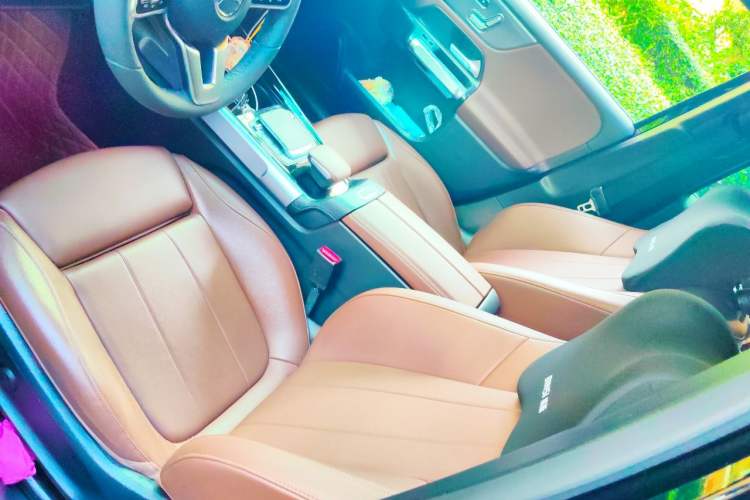 Used Mercedes-Benz GLB 2021 GLB 200 Fashion Model Left Front Seat