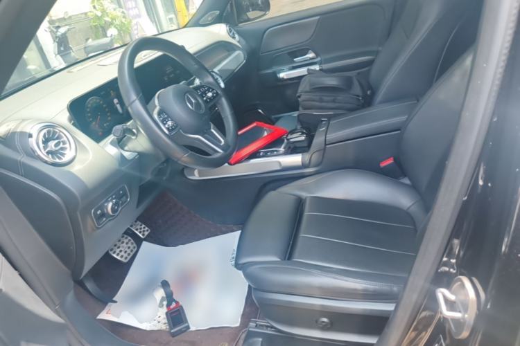 Used Mercedes-Benz GLB 2021 GLB 200 Dynamic Edition Left Front Seat