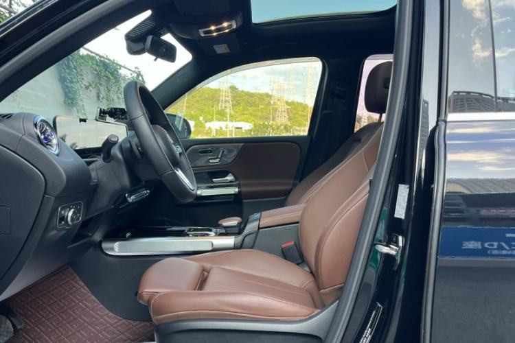 Used Mercedes-Benz GLB 2021 GLB 200 Fashion Model Left Front Seat
